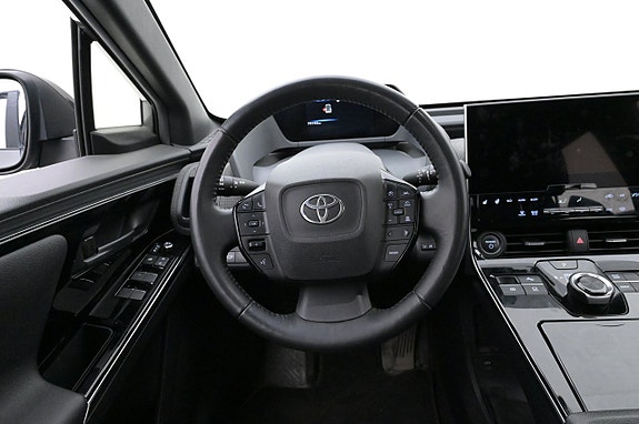 Toyota bZ4X 7 of 27