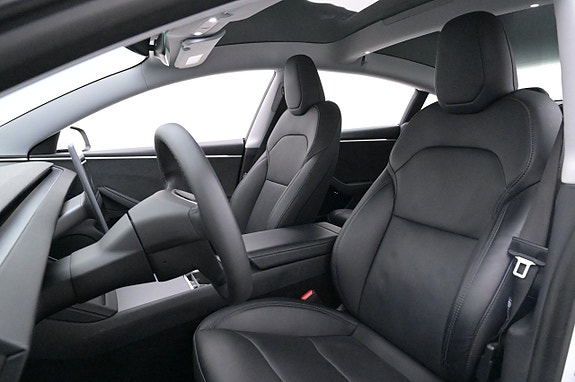 Tesla Model 3 8 of 27