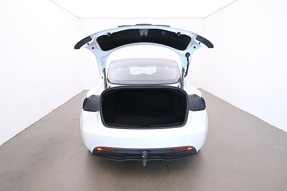 Tesla Model 3 22 of 27