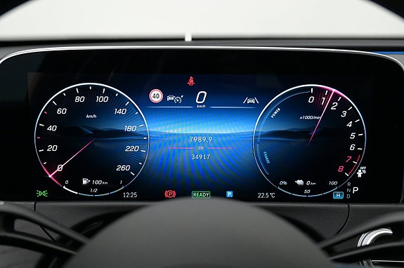 Mercedes-Benz E300 9 of 27