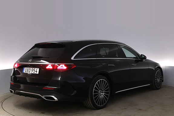 Mercedes-Benz E300 5 of 27