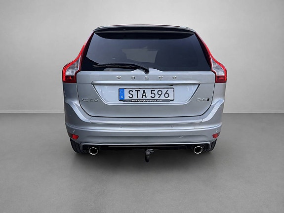 Volvo XC60 7 of 12