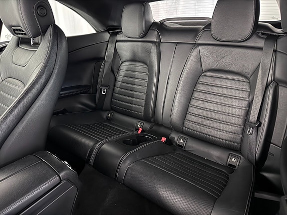 Mercedes-Benz C200 9 of 20