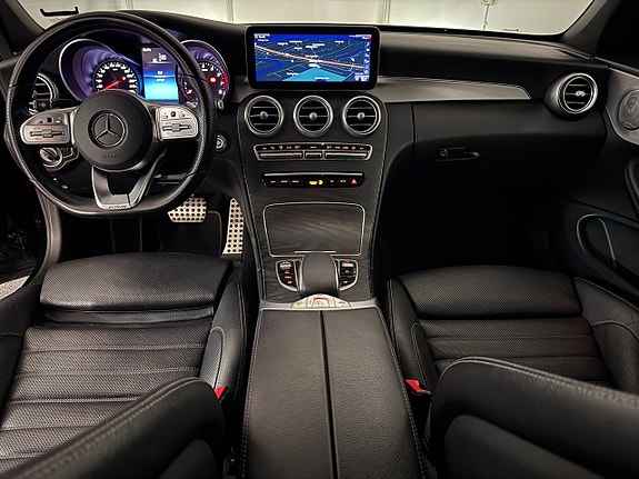 Mercedes-Benz C200 18 of 20