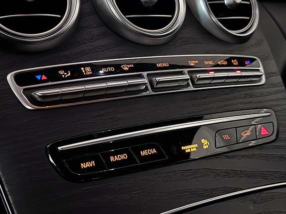 Mercedes-Benz C200 14 of 20