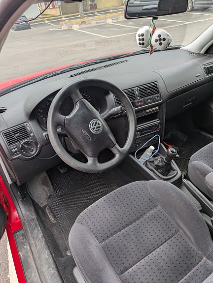 Volkswagen Golf IV 6 of 10