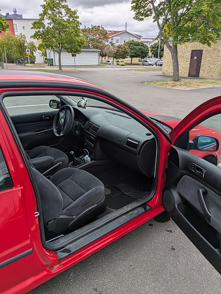 Volkswagen Golf IV 4 of 10