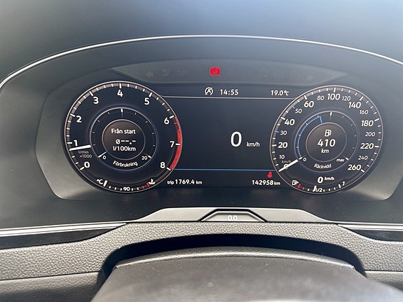 Volkswagen Passat 8 of 15