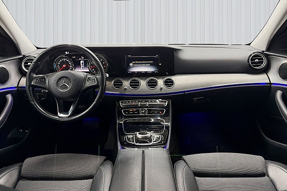 Mercedes-Benz E200 10 of 20
