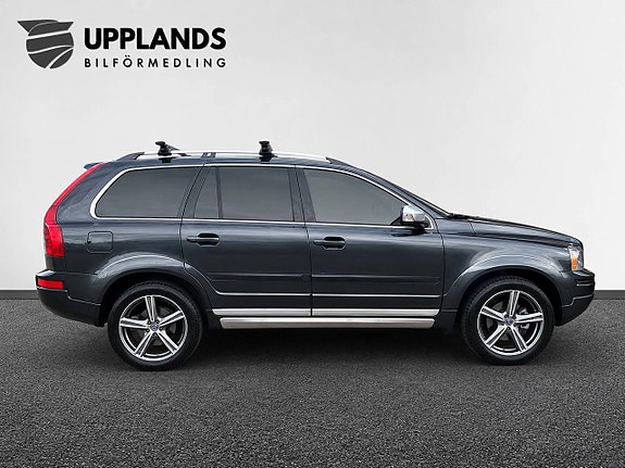 Volvo XC90 4 of 12