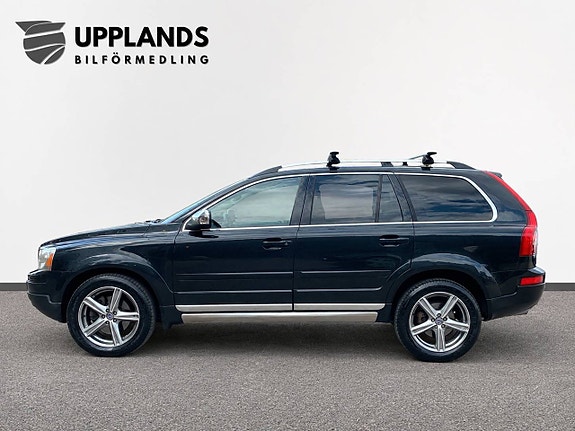 Volvo XC90 2 of 12