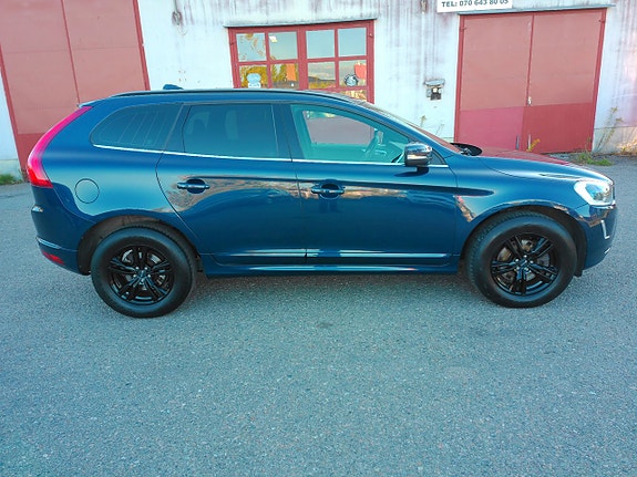 Volvo XC60 9 of 12
