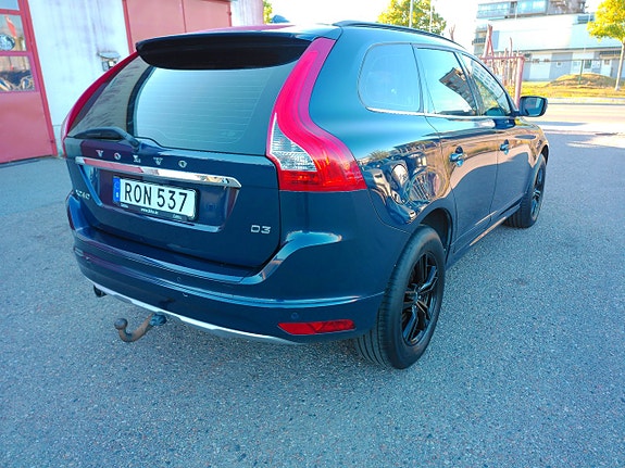 Volvo XC60 3 of 12