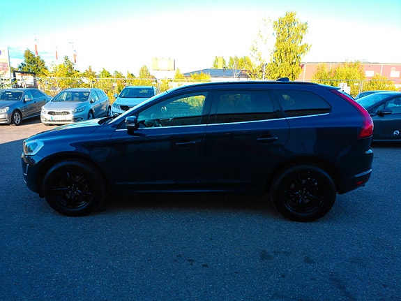 Volvo XC60 11 of 12