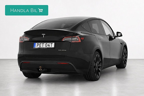 Tesla Model Y 5 of 24