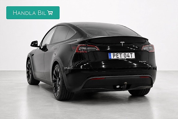 Tesla Model Y 7 of 24