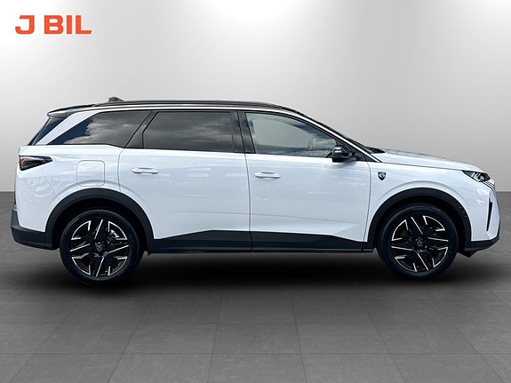 Peugeot 5008 17 of 20