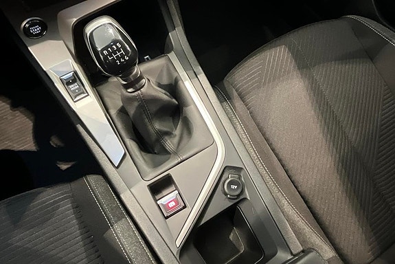 Peugeot 308 12 of 17