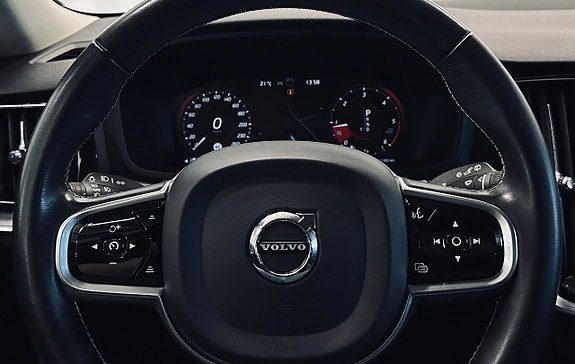 Volvo V60 10 of 12