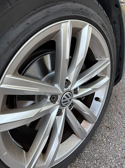Volkswagen CC 2 of 8