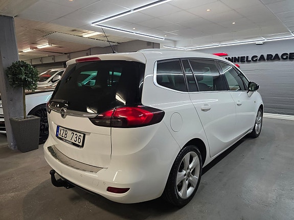 Opel Zafira Tourer 4 of 8