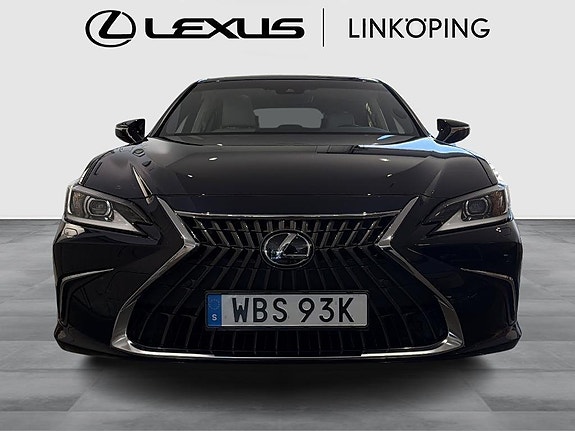 Lexus ES300h 5 of 14