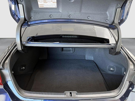 Lexus ES300h 10 of 14