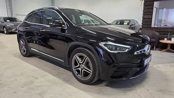 Mercedes-Benz GLA200 7 of 29