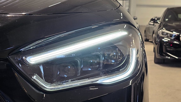 Mercedes-Benz GLA200 9 of 29