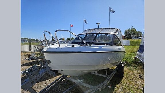 Bella 550 BR 2023 Mercury F115 2023 2 of 4