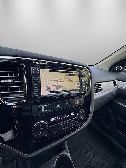 Mitsubishi Outlander 16 of 28