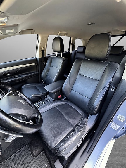 Mitsubishi Outlander 19 of 28