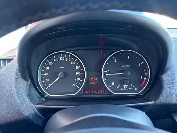 BMW 120d 13 of 19