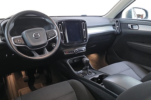 Volvo XC40 10 of 21