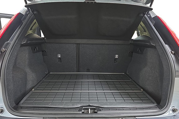 Volvo XC40 12 of 21