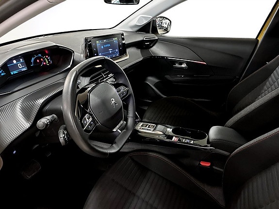 Peugeot e-208 6 of 16