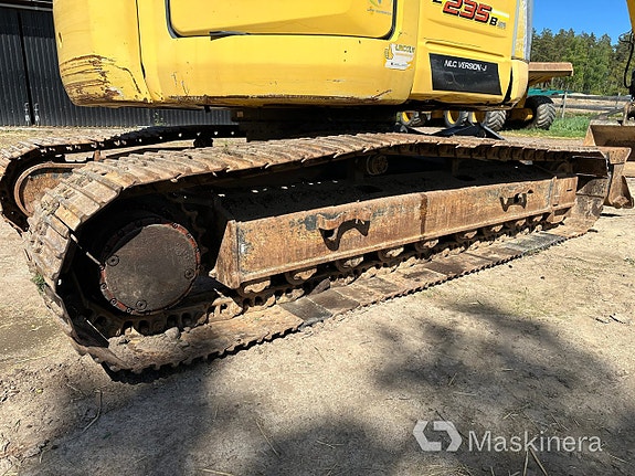 Grävmaskin New Holland Kobelco E235BSR-2 24 of 27