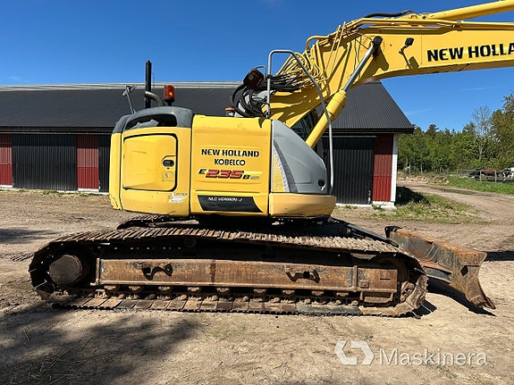 Grävmaskin New Holland Kobelco E235BSR-2 14 of 27