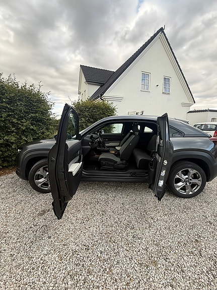 Mazda MX-30 8 of 10