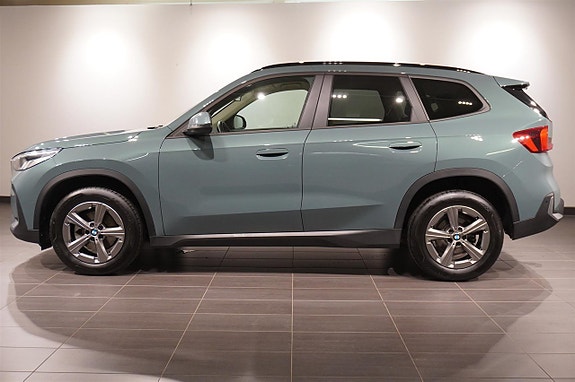 BMW X1 2 of 18