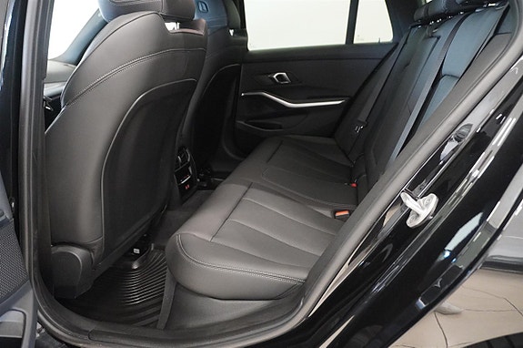 BMW 330e 9 of 12