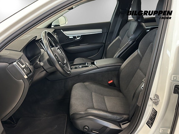 Volvo V90 8 of 17