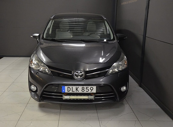Toyota Verso 5 of 22