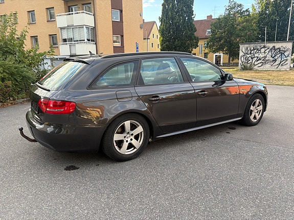 Audi A4 3 of 8