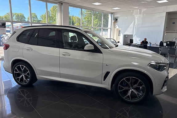 BMW X5 6 of 14