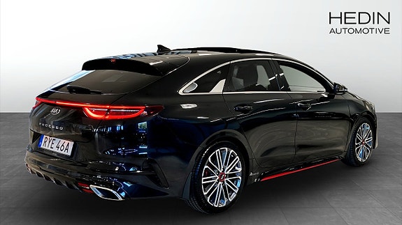 Kia ProCeed 2 of 20