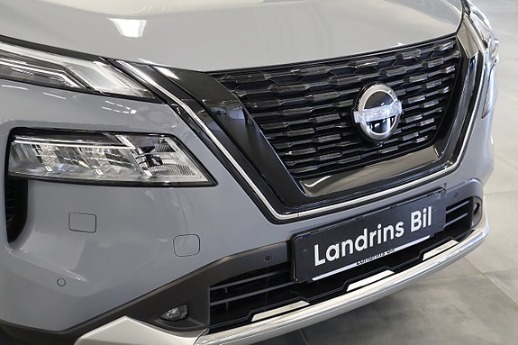 Nissan X-Trail 4 of 8