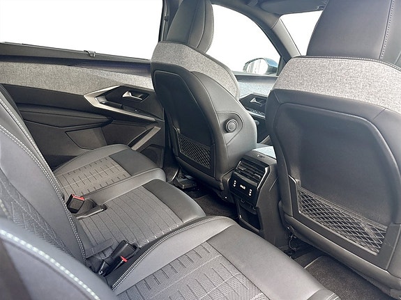 Peugeot 5008 14 of 19
