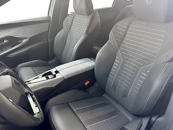 Peugeot 5008 5 of 19