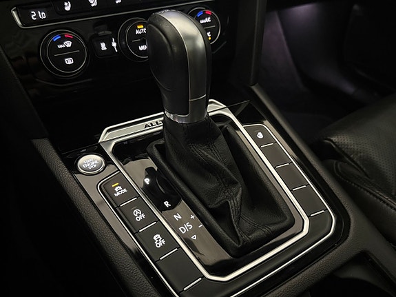 Volkswagen Passat Alltrack 11 of 21